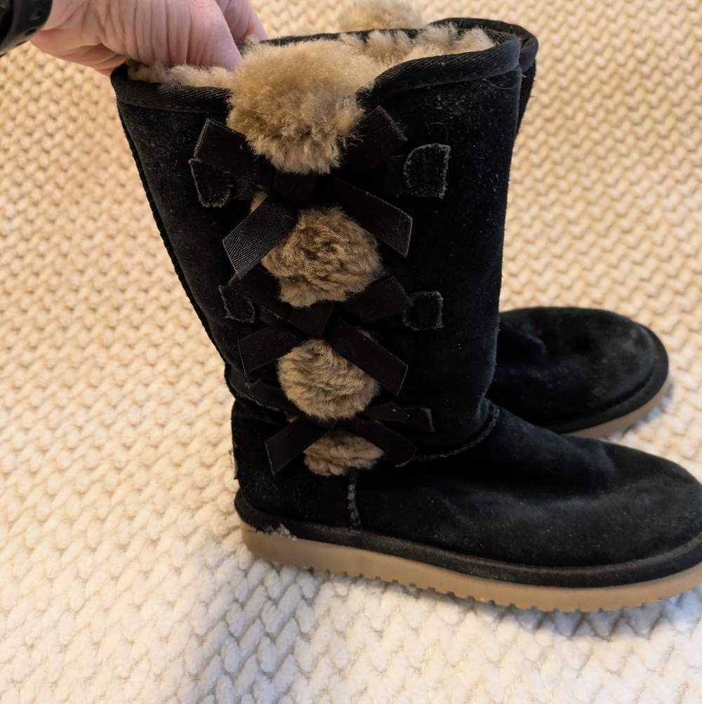 Girls Ugg Koolaburra Boots With Bows